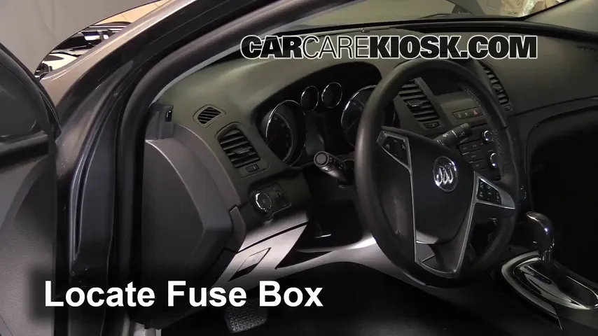 2011 Buick Regal CXL 2.0L 4 Cyl. Turbo FlexFuel Fusible (intérieur) Remplacement